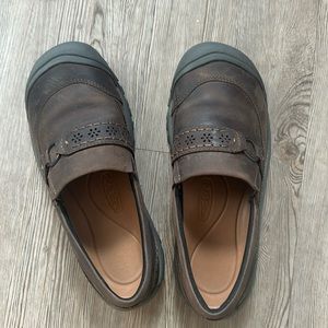 Keen Kaci Slip On Leather Shows. NWOT. 9.5